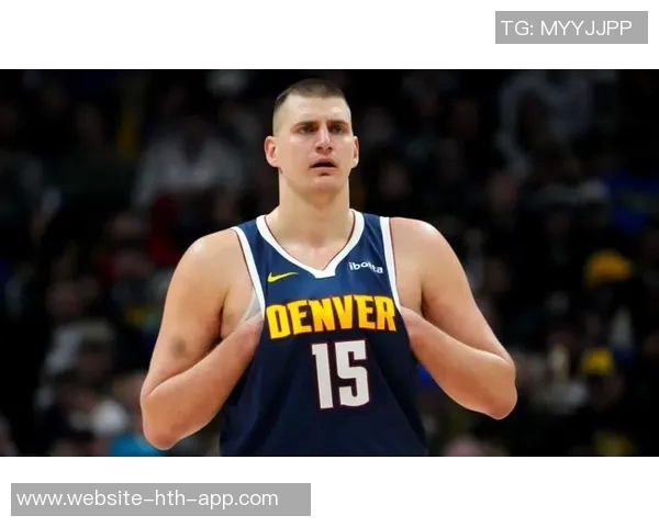 特纳全场表现出色攻防两端贡献显著15分5板2帽正负值高达29 特纳全场表现出色攻防两端贡献显著15分5板2帽正负值高达29